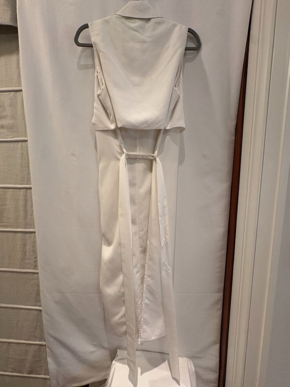 Intermix, White Sleeveless Trench | Size: M - Picture 6 of 9